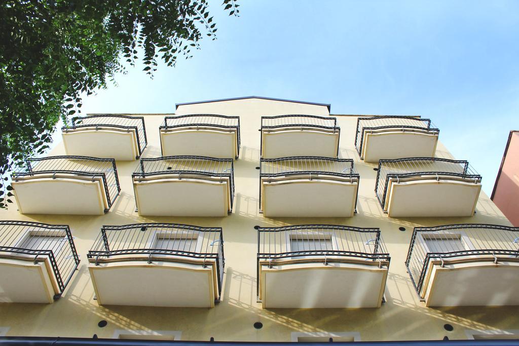 Hotel Philadelphia Cattolica Exterior foto